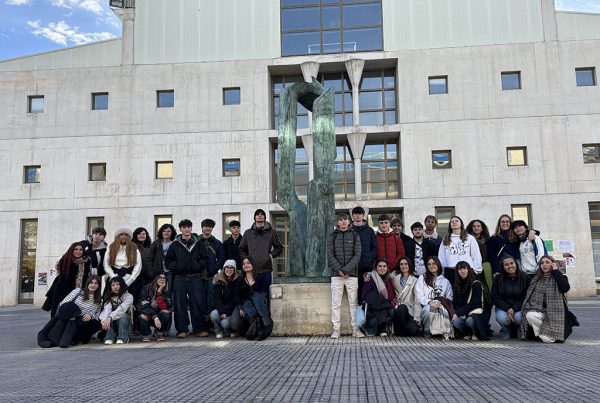 El alumnado de 2.º de Bachillerato visita la UPNA en sus jornadas de puertas abiertas